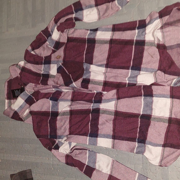 Rue21 Tops - Plaid shirt